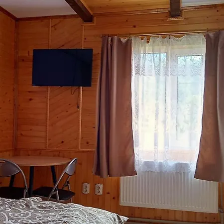 мамина хата Mykulytjyn